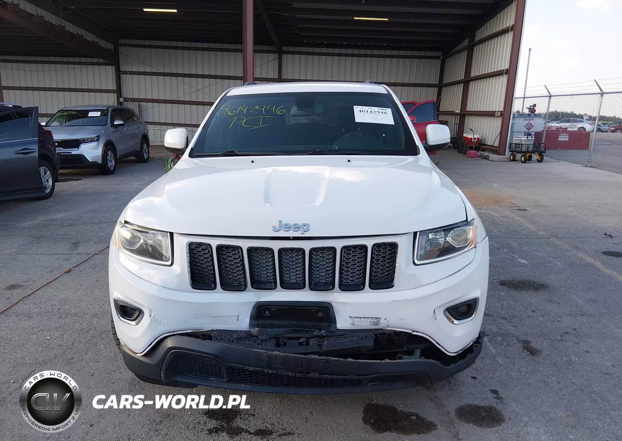 2014 Jeep Grand Cherokee Laredo VIN:1C4RJFAGXEC555093 - 13