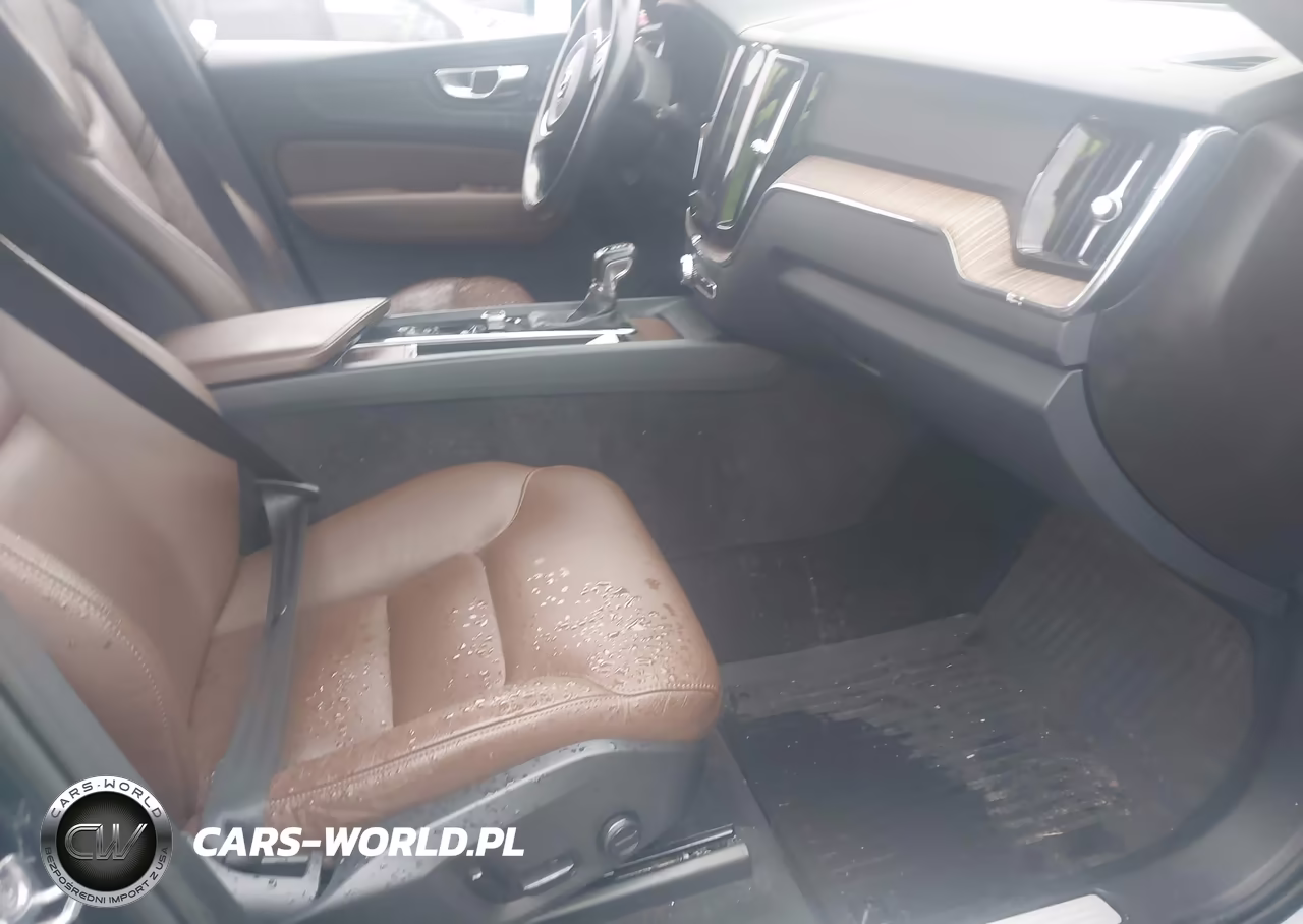 2021 Volvo Xc60 T5 Momentum VIN:YV4102RK8M1700897 - 5