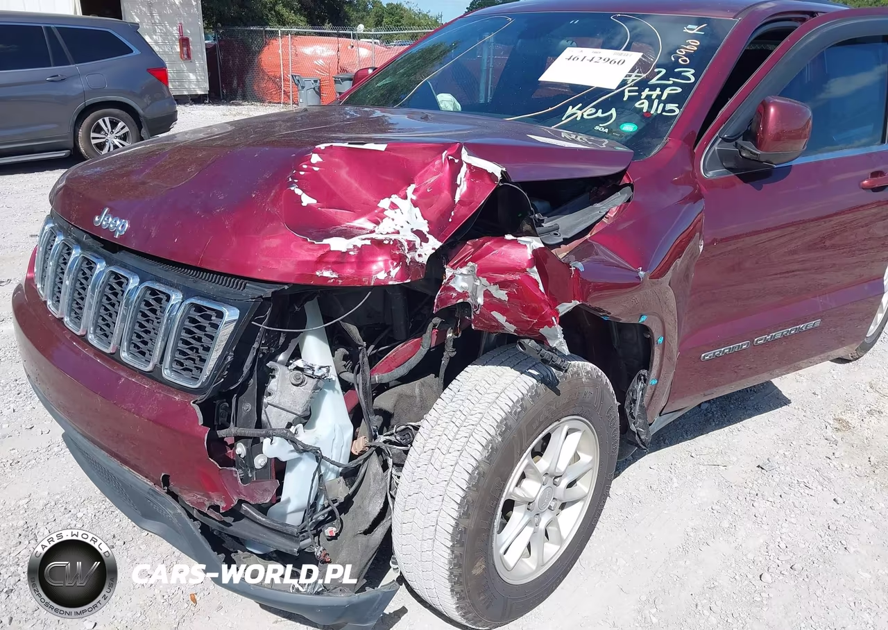2018 Jeep Grand Cherokee Laredo 4X2 VIN:1C4RJEAG2JC182507 - 6