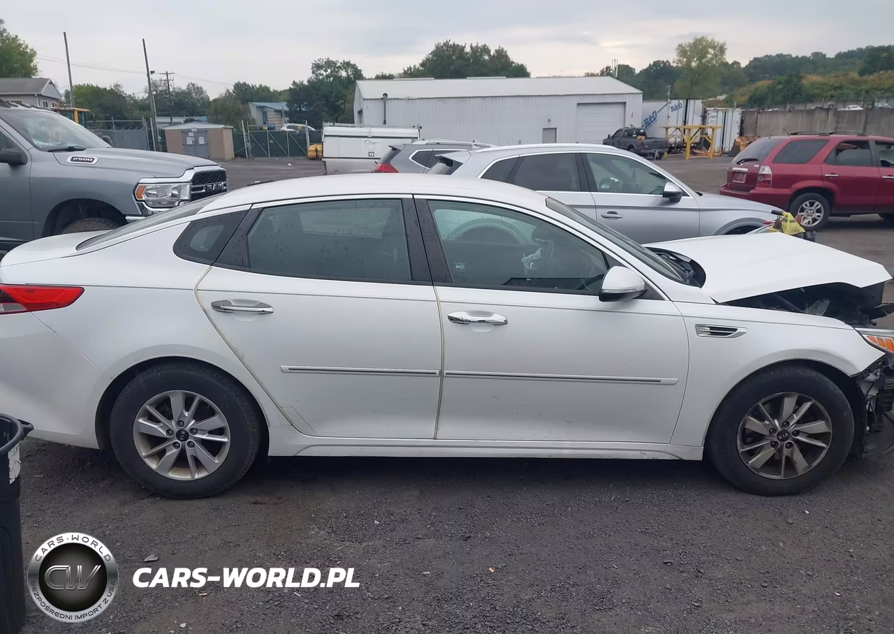 2016 Kia Optima Lx VIN:5XXGT4L32GG035330 - 13