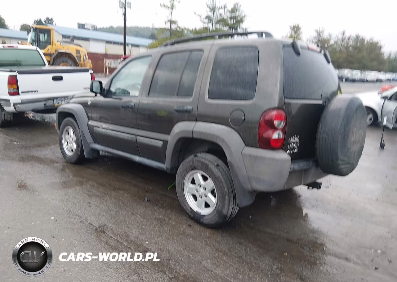 2006 Jeep Liberty Sport VIN:1J4GL48K36W282475 - 3