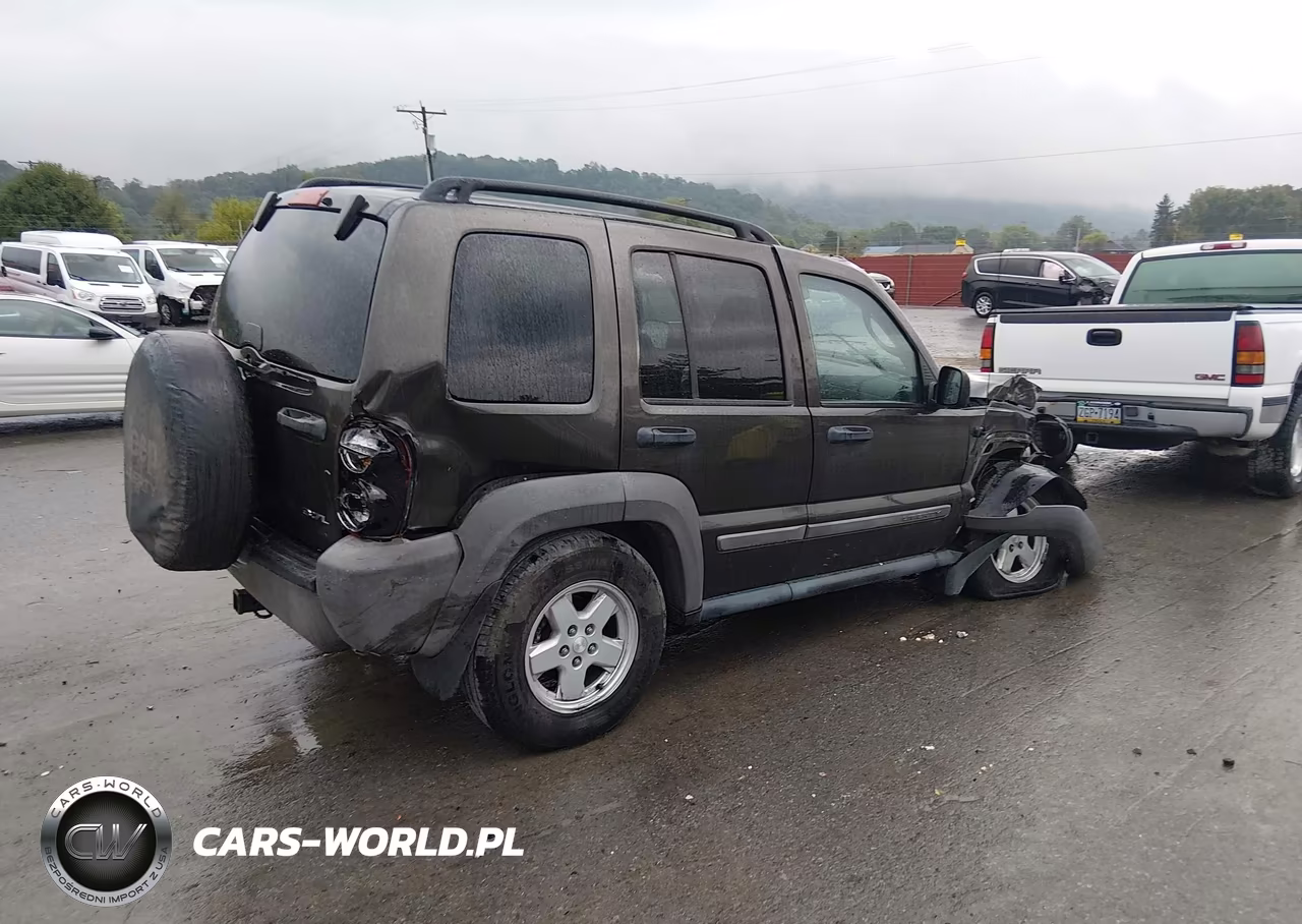 2006 Jeep Liberty Sport VIN:1J4GL48K36W282475 - 4