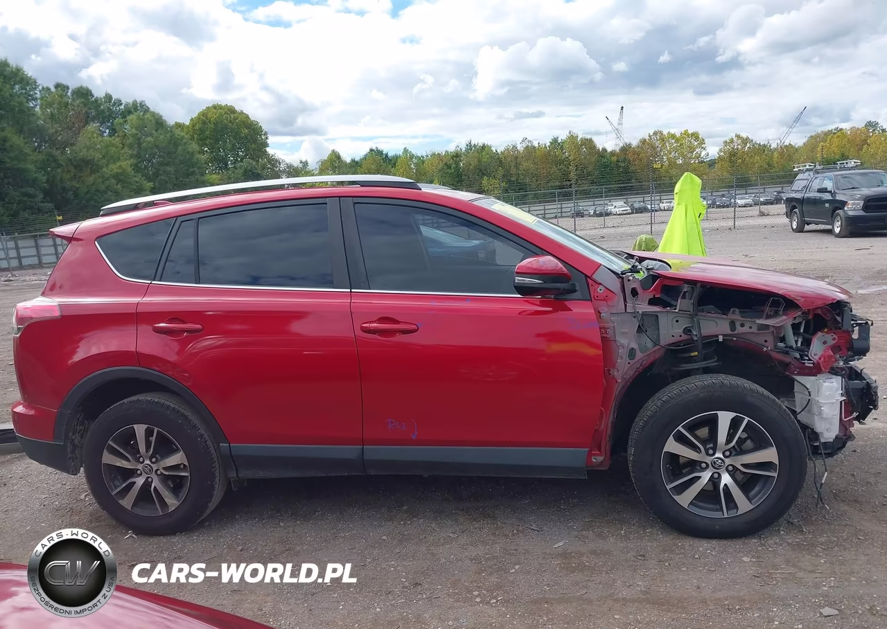 2017 Toyota Rav4 Xle VIN:JTMWFREV4HJ140821 - 13