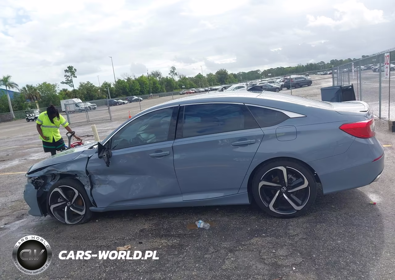 2022 Honda Accord Sport VIN:1HGCV1F33NA068687 - 14