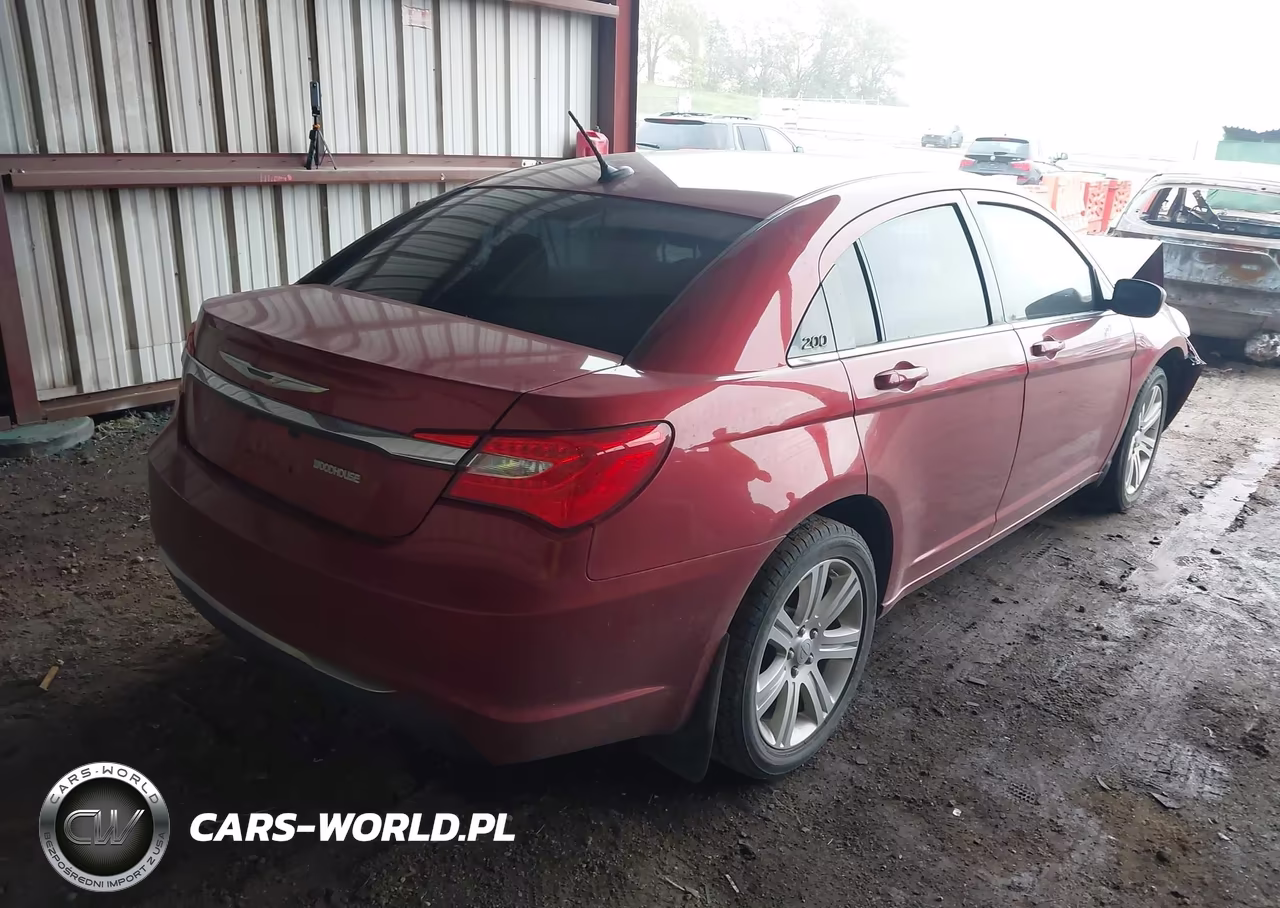 2014 Chrysler 200 Touring VIN:1C3CCBBBXEN195456 - 4