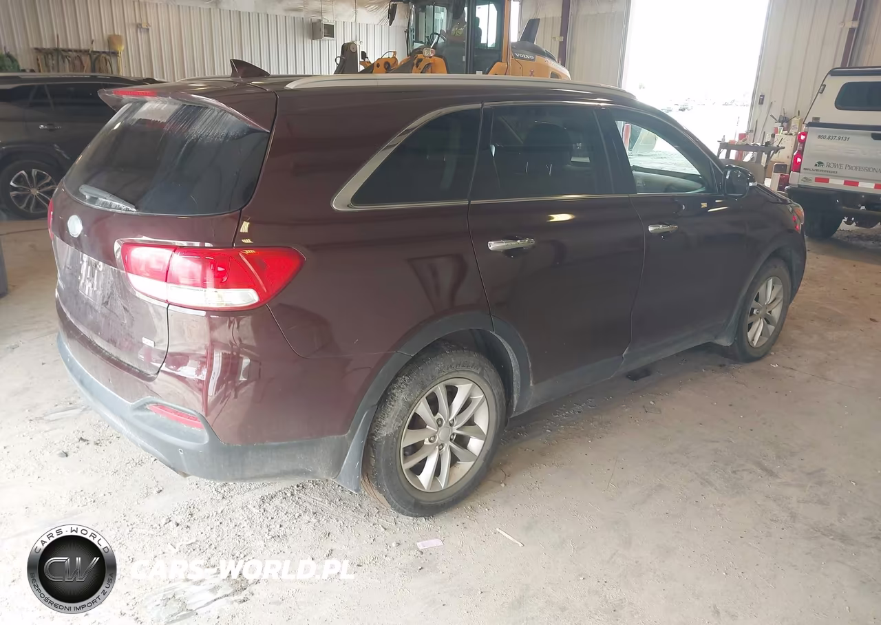 2018 Kia Sorento 2.4L Lx VIN:5XYPGDA32JG430909 - 4