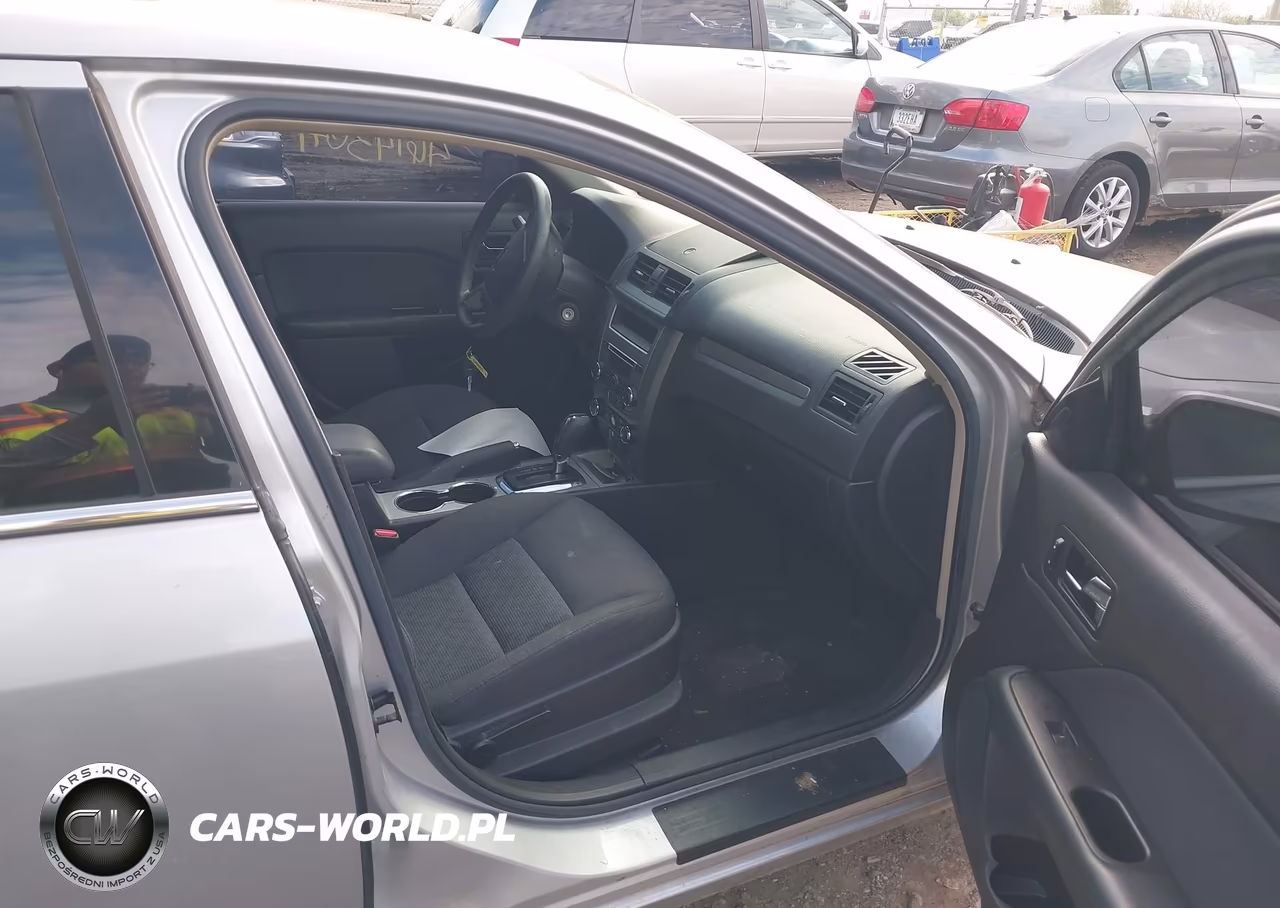 2010 Ford Fusion Se VIN:3FAHP0HA6AR348808 - 5