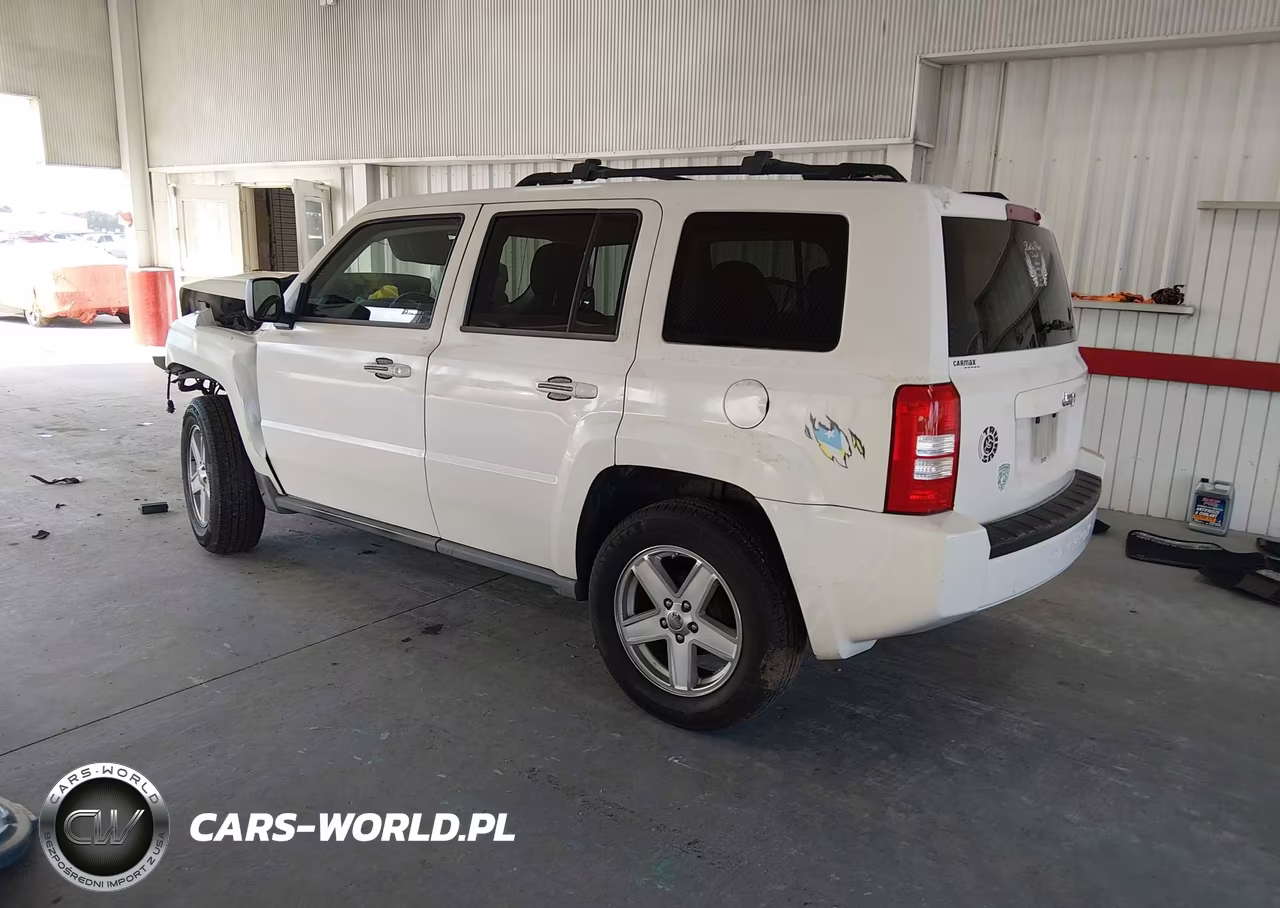 2010 Jeep Patriot Sport VIN:1J4NT2GB7AD556410 - 3