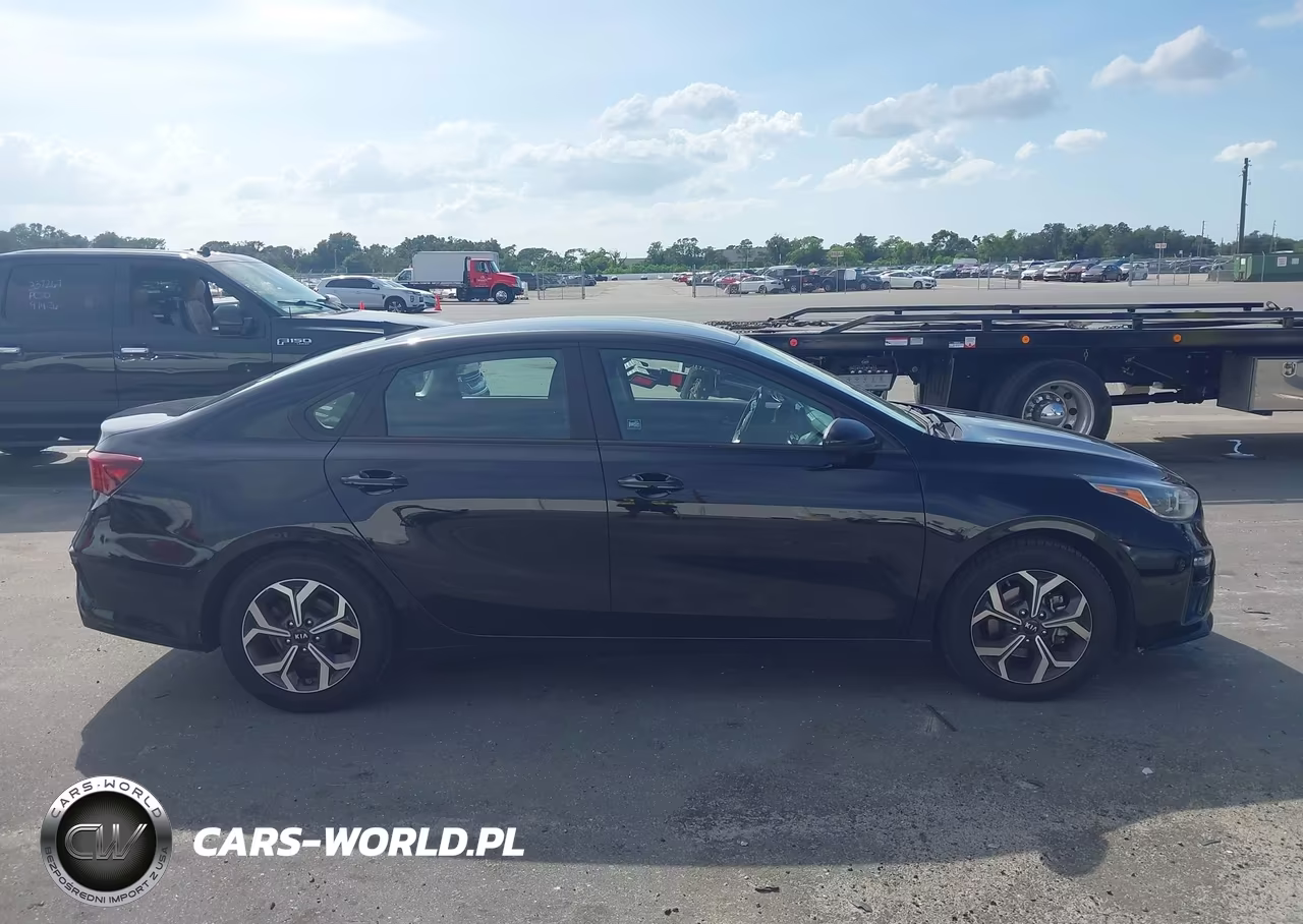 2021 Kia Forte Lxs VIN:3KPF24AD6ME284972 - 13
