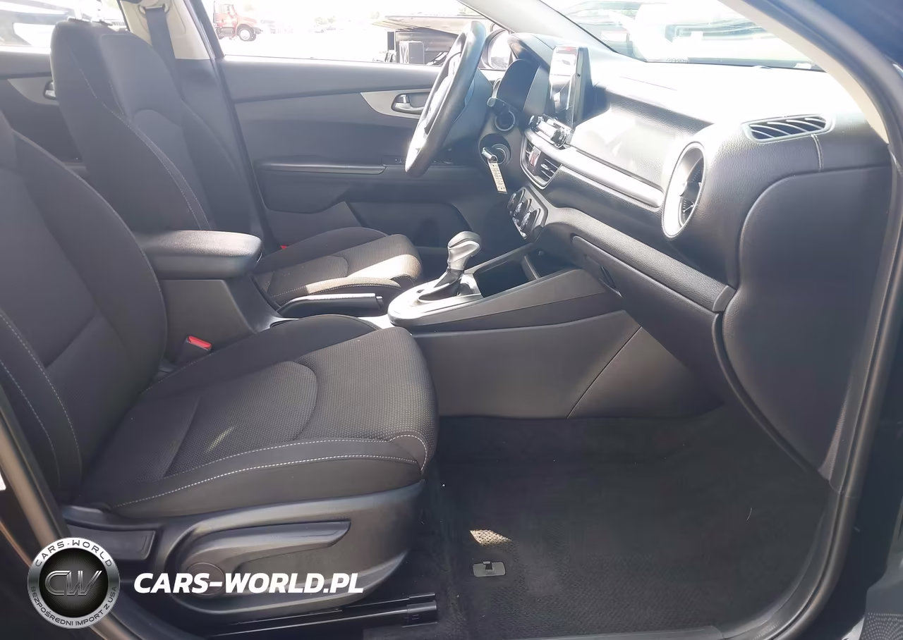2021 Kia Forte Lxs VIN:3KPF24AD6ME284972 - 5