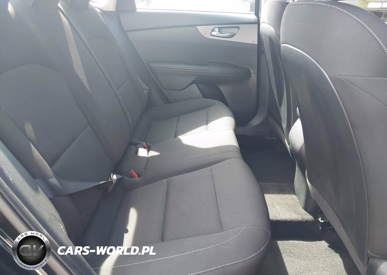 2021 Kia Forte Lxs VIN:3KPF24AD6ME284972 - 8