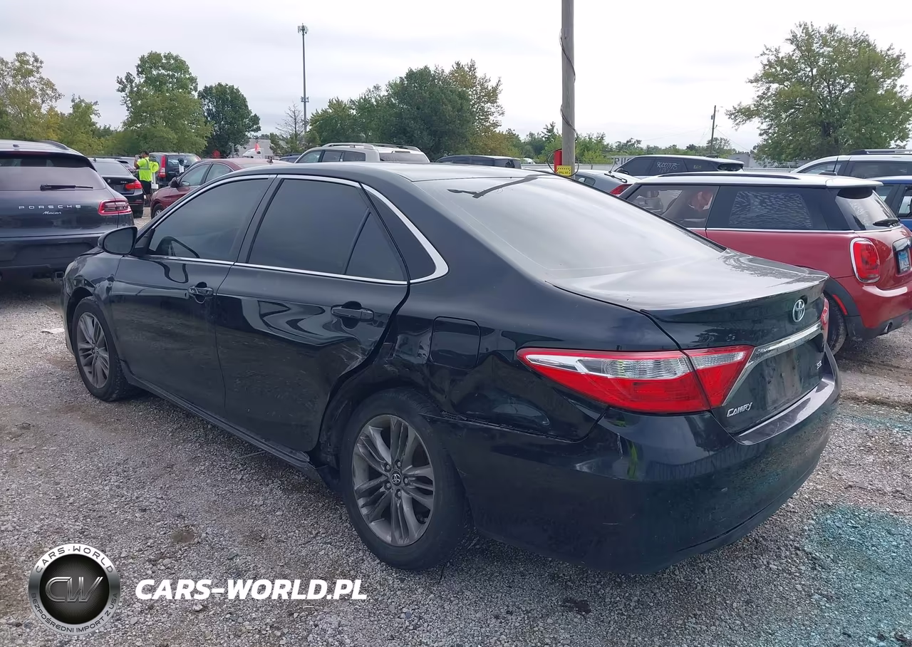2017 Toyota Camry Se VIN:4T1BF1FK5HU750290 - 3