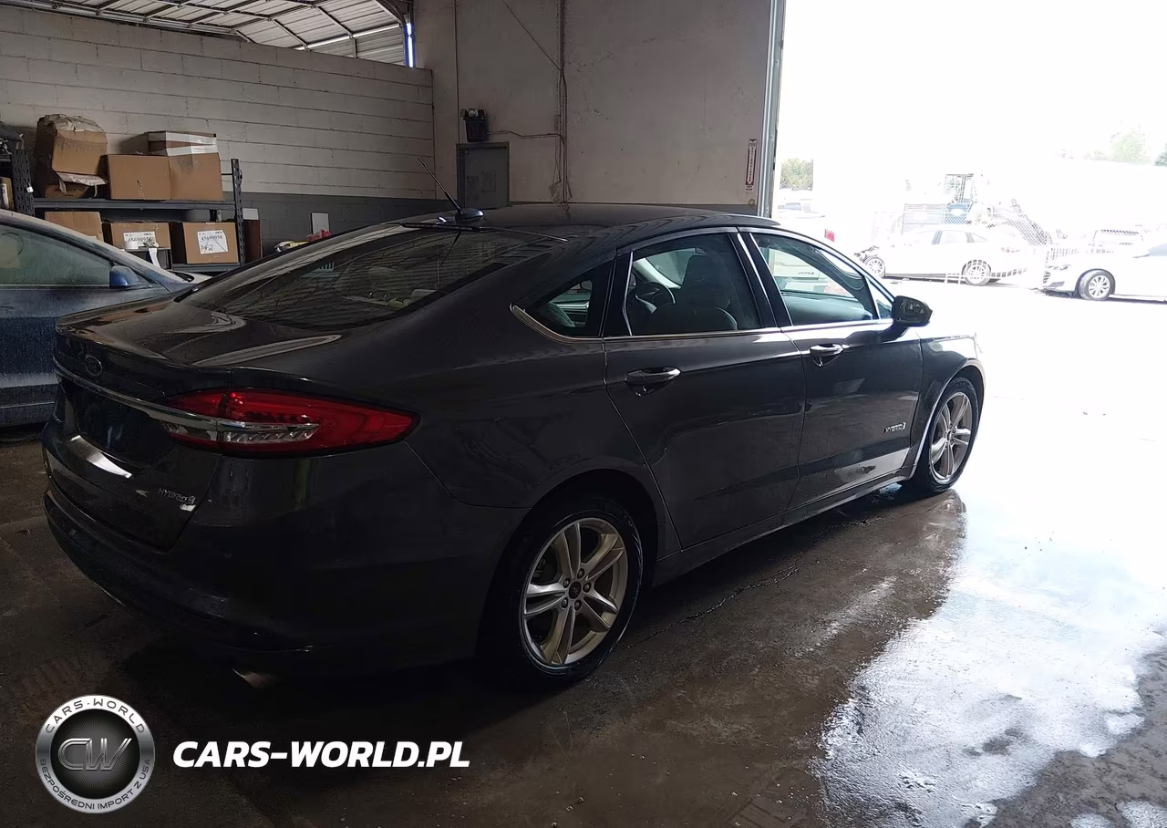 2018 Ford Fusion Hybrid S VIN:3FA6P0UU7JR273690 - 4