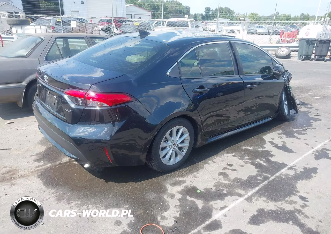 2020 Toyota Corolla Xle VIN:JTDFPRAE6LJ009983 - 4