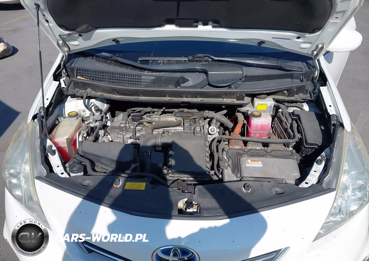 2014 Toyota Prius V Three VIN:JTDZN3EUXE3291439 - 10