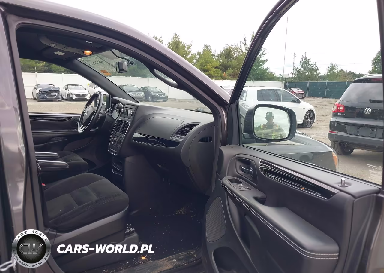 2016 Dodge Grand Caravan Se Plus VIN:2C4RDGBG2GR125628 - 5