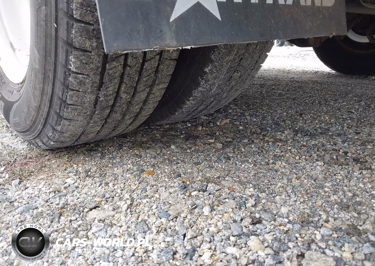 2006 Ford E-350 Cutaway VIN:1FDWE35P26DA28687 - 23
