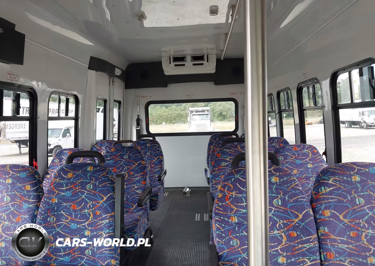 2006 Ford E-350 Cutaway VIN:1FDWE35P26DA28687 - 7