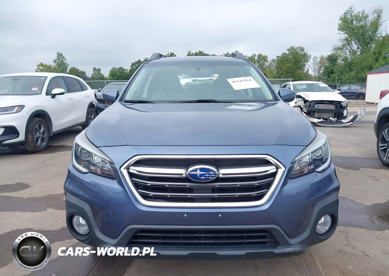 2018 Subaru Outback 2.5I Premium VIN:4S4BSADC6J3362617 - 12