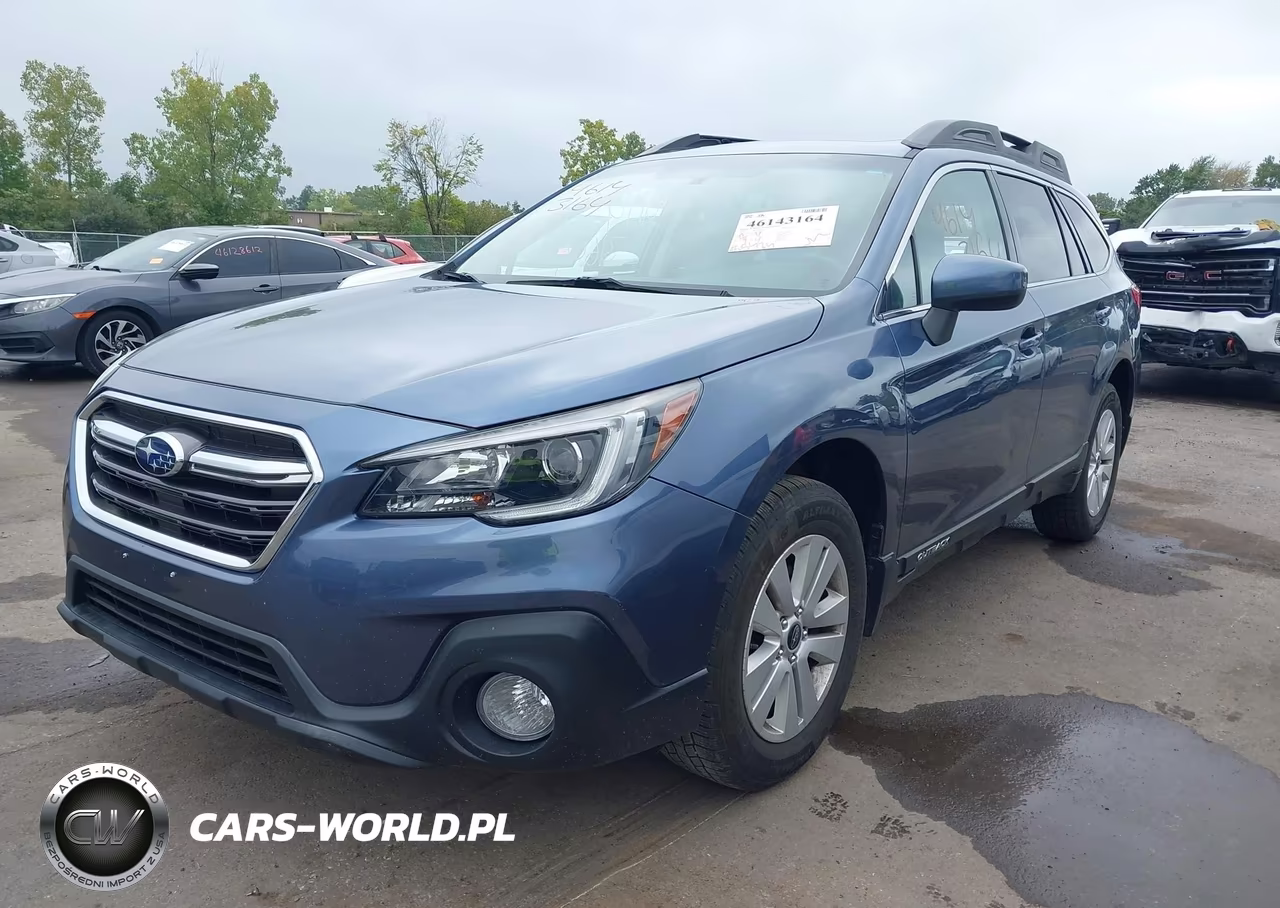 2018 Subaru Outback 2.5I Premium VIN:4S4BSADC6J3362617 - 2