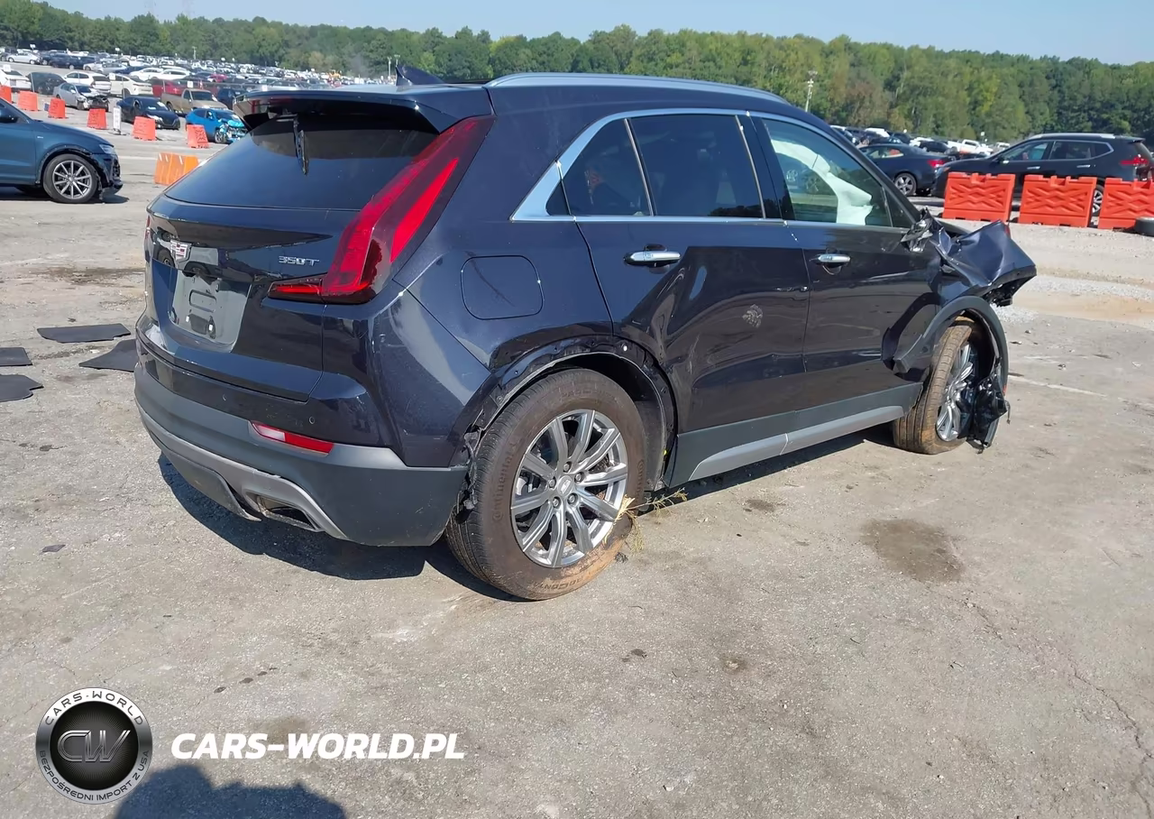 2022 Cadillac Xt4 Awd Premium Luxury VIN:1GYFZDR4XNF149995 - 4