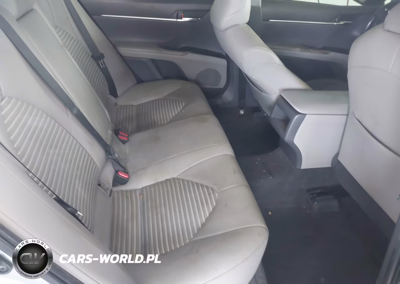 2018 Toyota Camry Se VIN:JTNB11HK9J3019109 - 8
