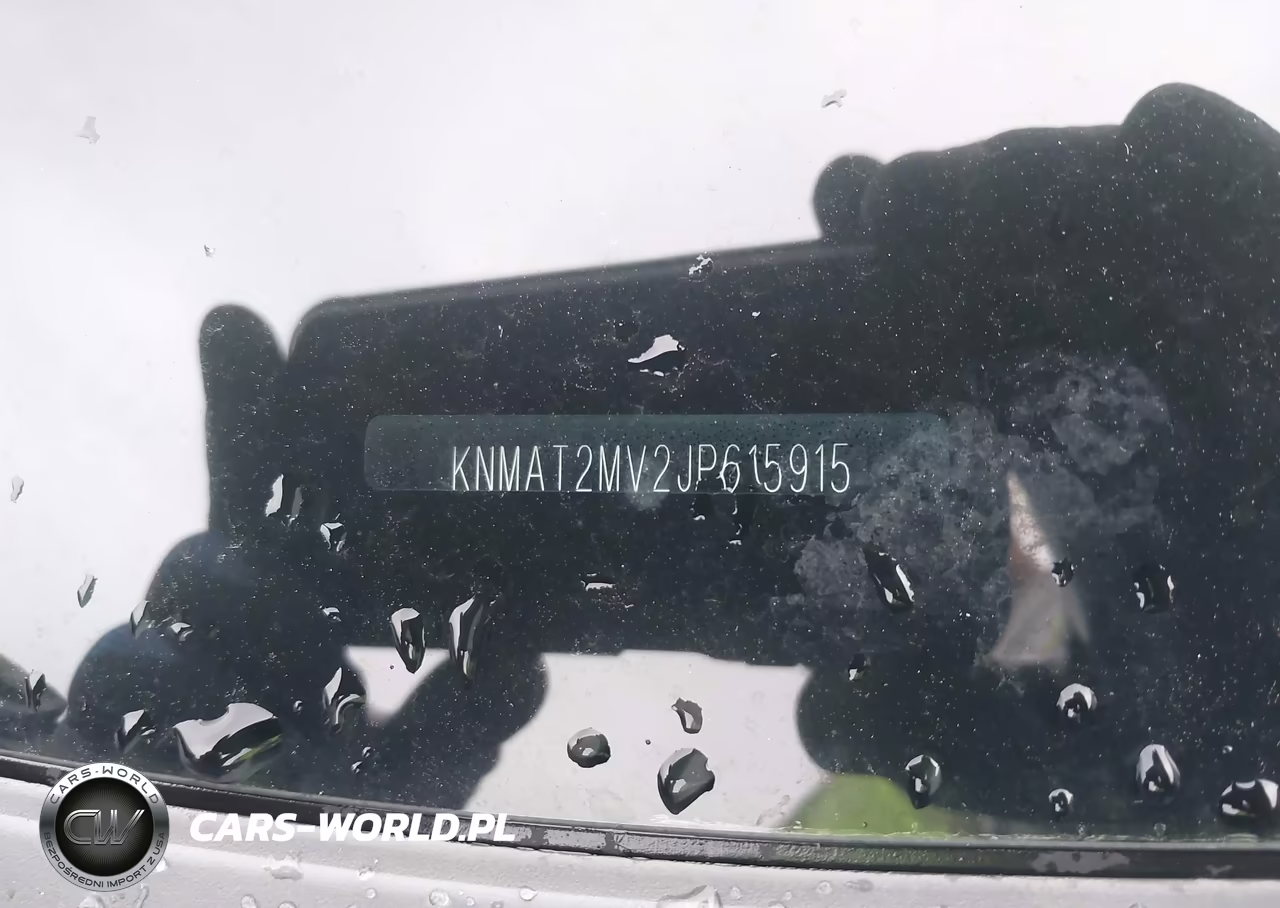 2018 Nissan Rogue Sv VIN:KNMAT2MV2JP615915 - 18