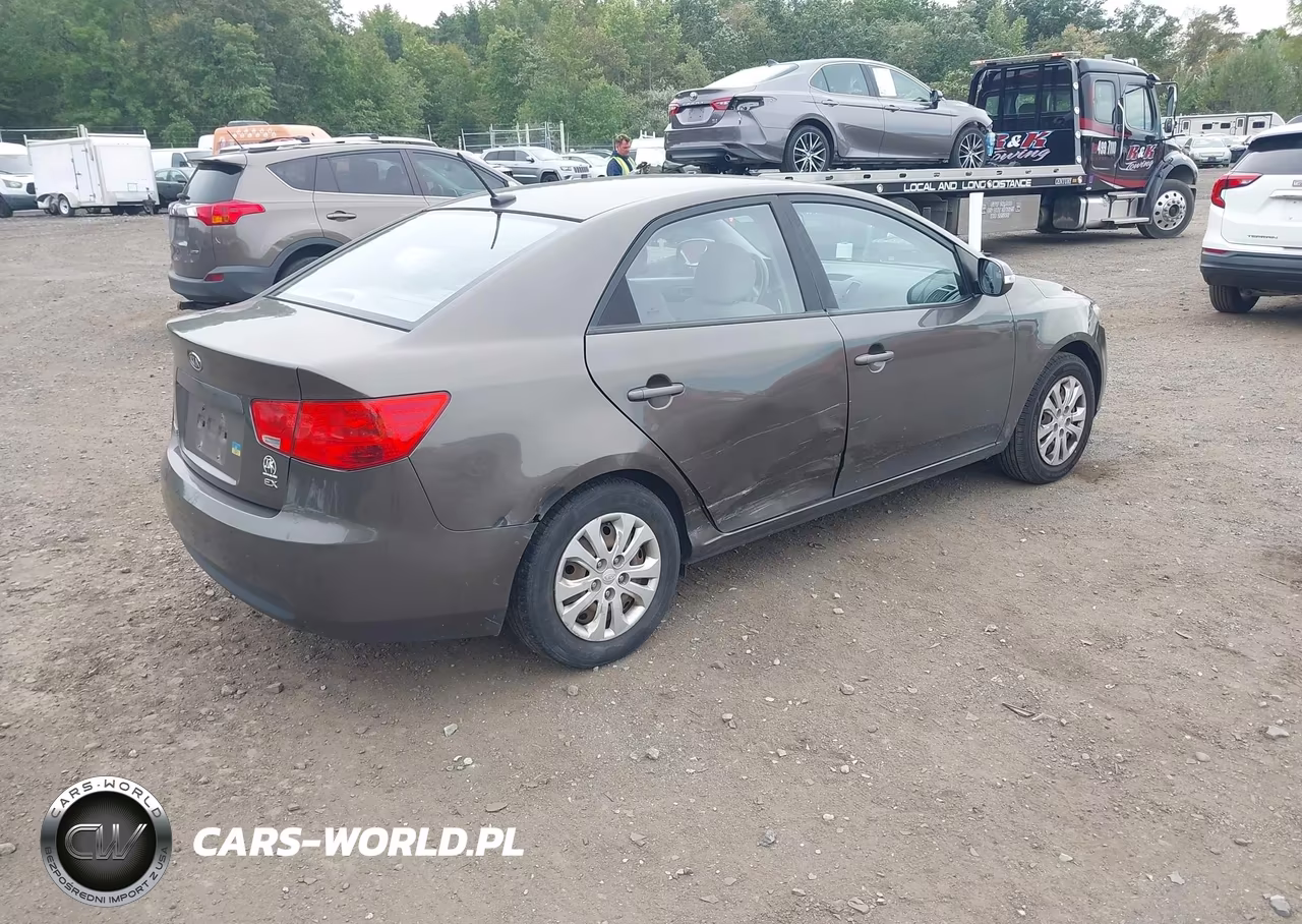 2010 Kia Forte Ex VIN:KNAFU4A25A5816791 - 4