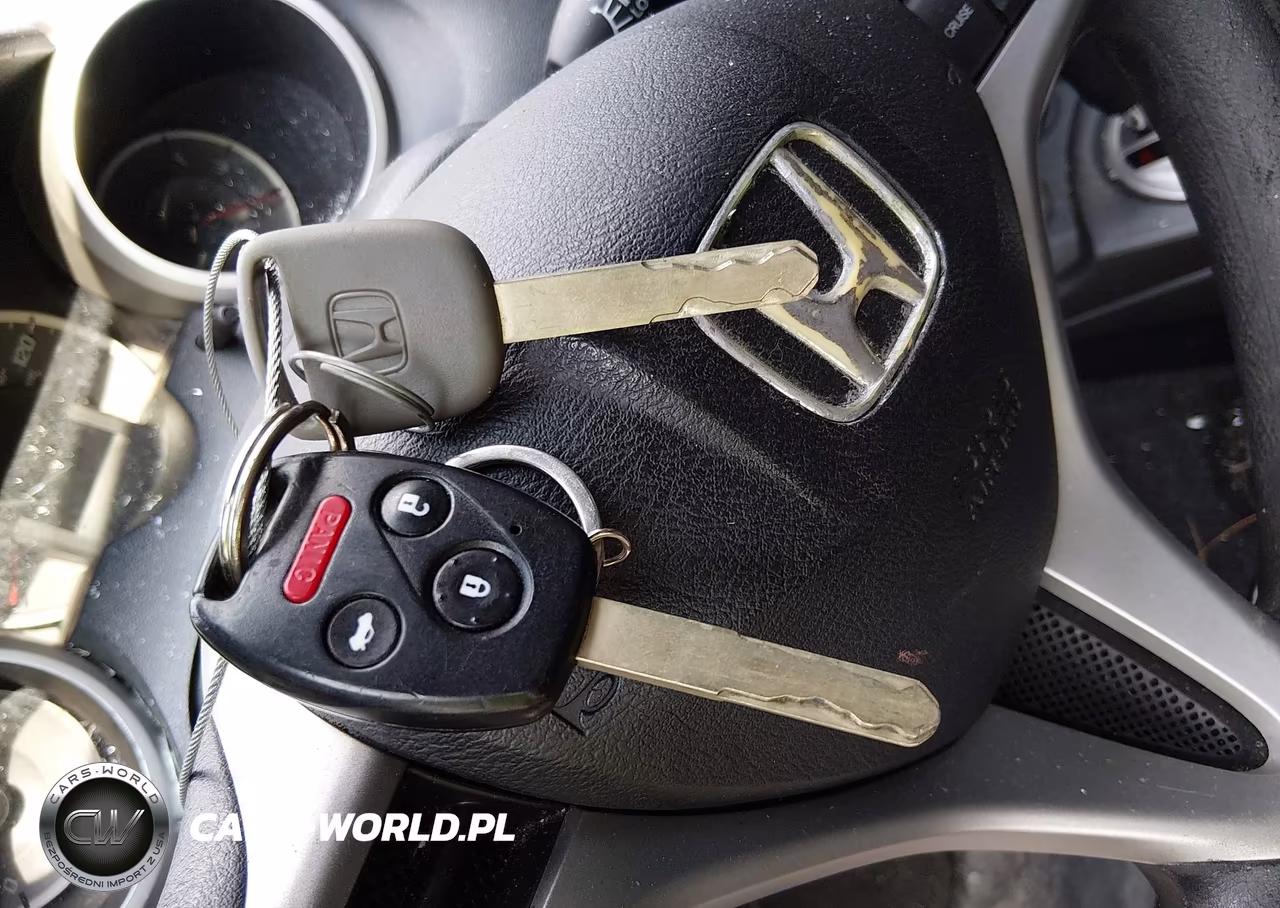 2012 Honda Fit VIN:JHMGE8H30CS002822 - 11