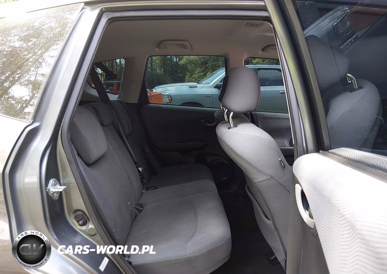 2012 Honda Fit VIN:JHMGE8H30CS002822 - 8