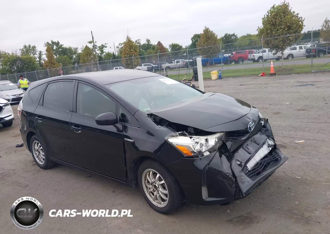 2016 Toyota Prius V Four – zdjęcie 1 z 16
