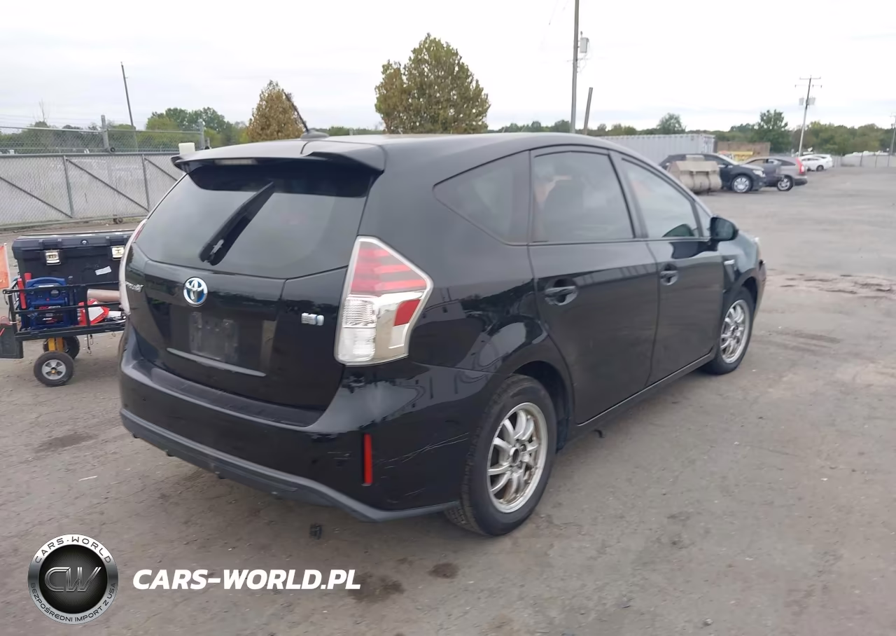 2016 Toyota Prius V Four VIN:JTDZN3EU9GJ051698 - 4