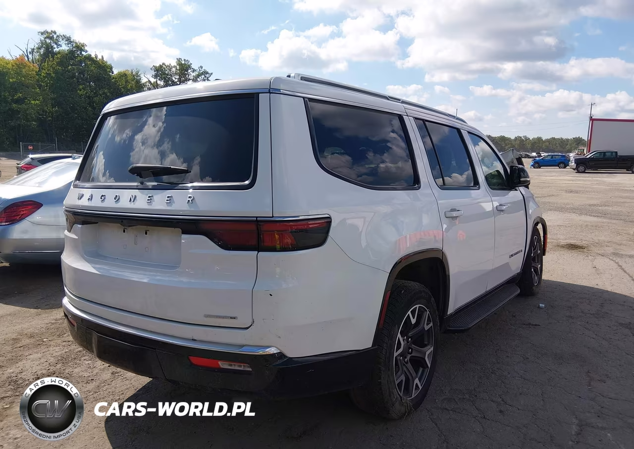 2024 Jeep Wagoneer Series Iii 4X4 VIN:1C4SJVDP4RS176724 - 4