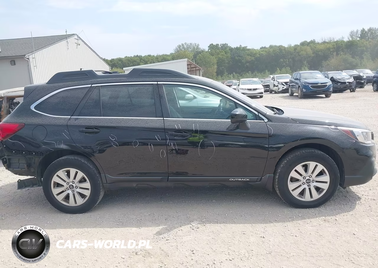 2018 Subaru Outback 2.5I Premium VIN:4S4BSACC7J3228684 - 14
