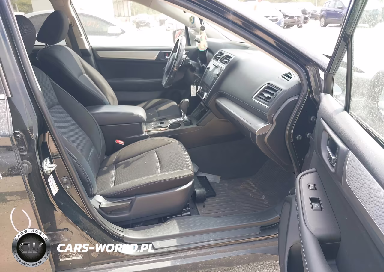 2018 Subaru Outback 2.5I Premium VIN:4S4BSACC7J3228684 - 5