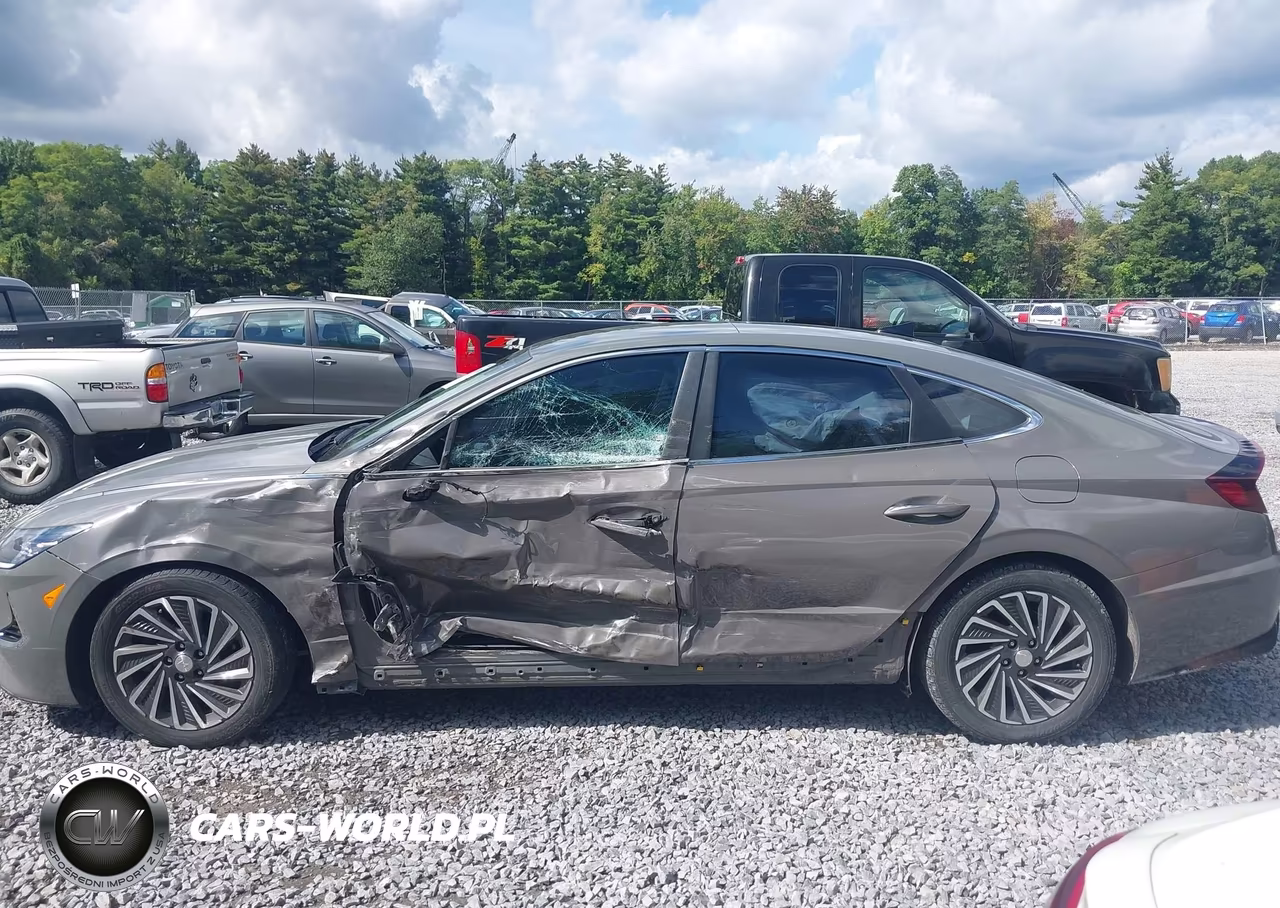 2021 Hyundai Sonata Limited VIN:KMHL54JJ1MA036076 - 14