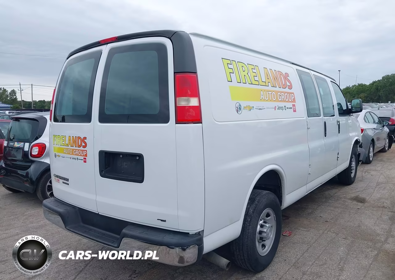 2016 Chevrolet Express 3500 Work Van VIN:1GCZGHFG6G1124851 - 4