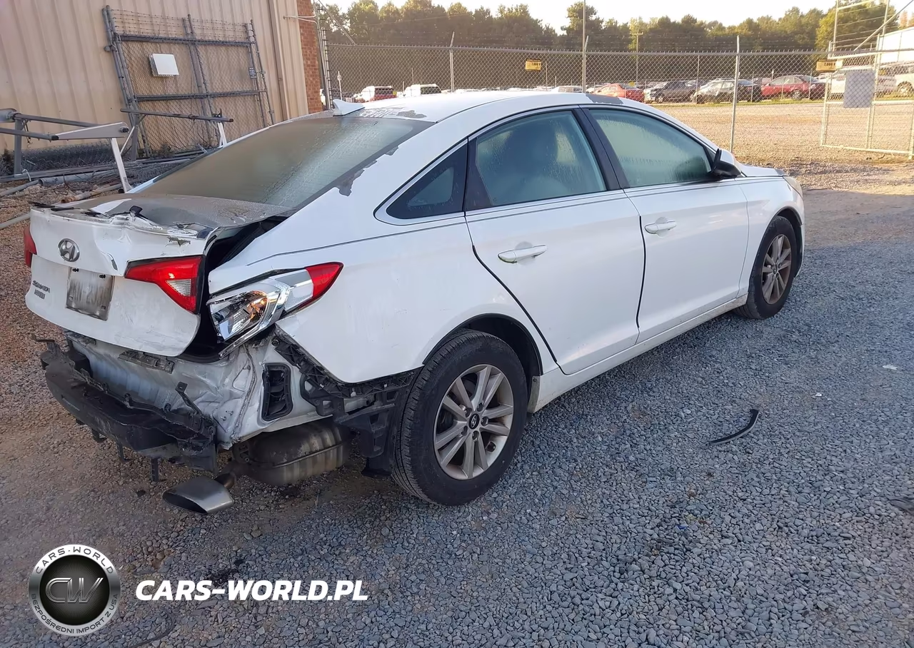 2015 Hyundai Sonata Se VIN:5NPE24AF8FH232304 - 4