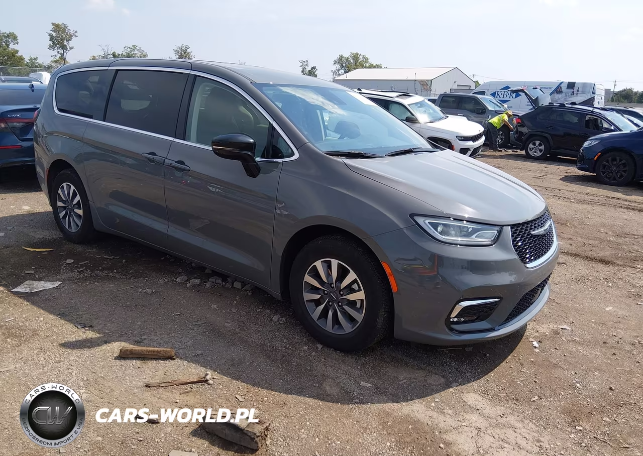 2024 Chrysler Pacifica Hybrid Select