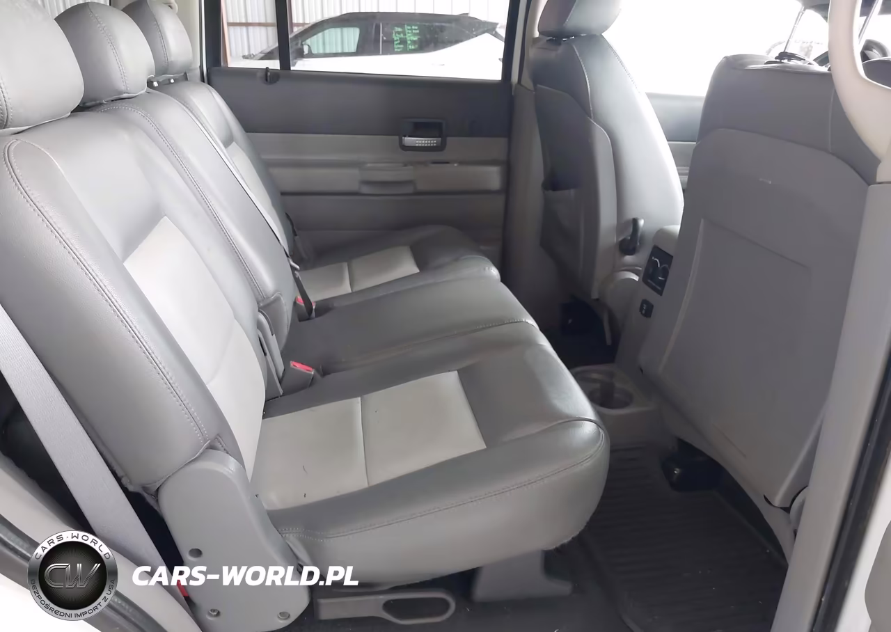 2008 Dodge Durango Adventurer VIN:1D8HD68N28F119916 - 8