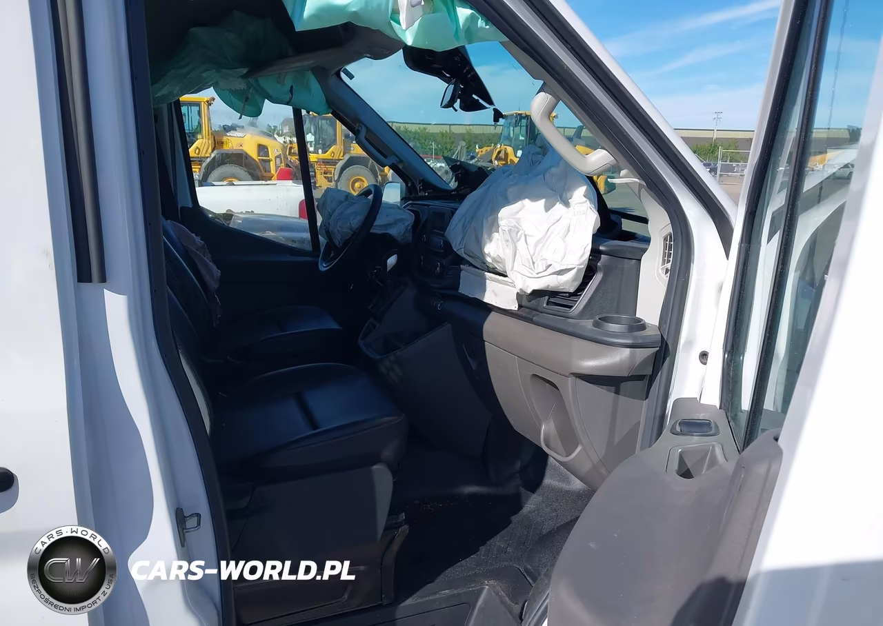 2023 Ford Transit-250 VIN:1FTBR1C87PKA42461 - 5
