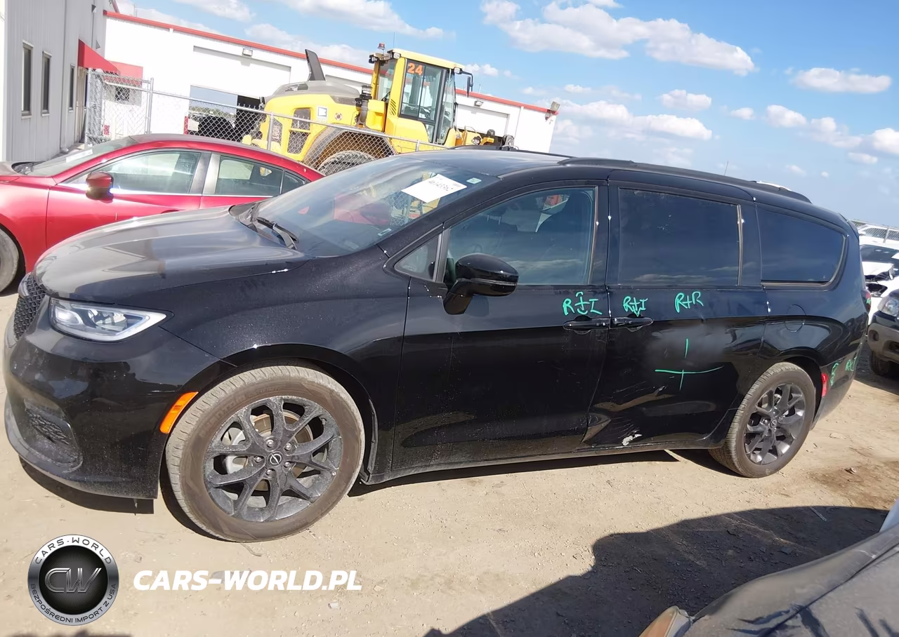 2025 Chrysler Pacifica Limited VIN:2C4RC1GG3SR584832 - 14