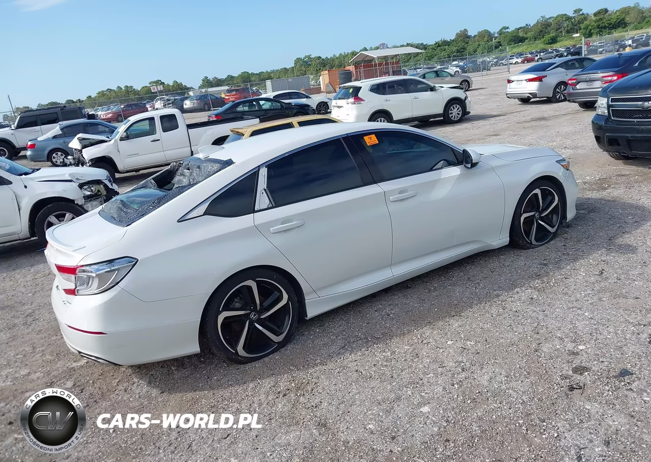 2018 Honda Accord Sport VIN:1HGCV1F33JA006636 - 4
