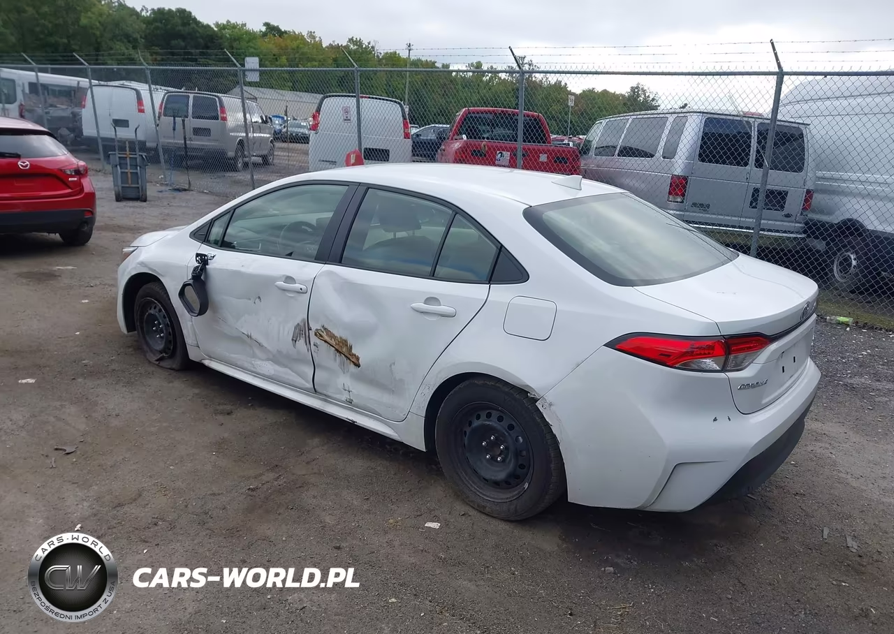 2025 Toyota Corolla Hybrid Le VIN:JTDBCMFE1S3107327 - 3