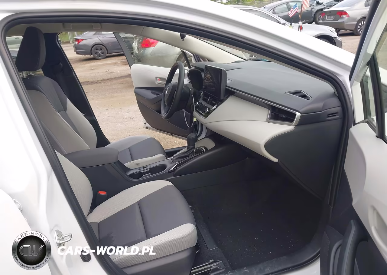 2025 Toyota Corolla Hybrid Le VIN:JTDBCMFE1S3107327 - 5