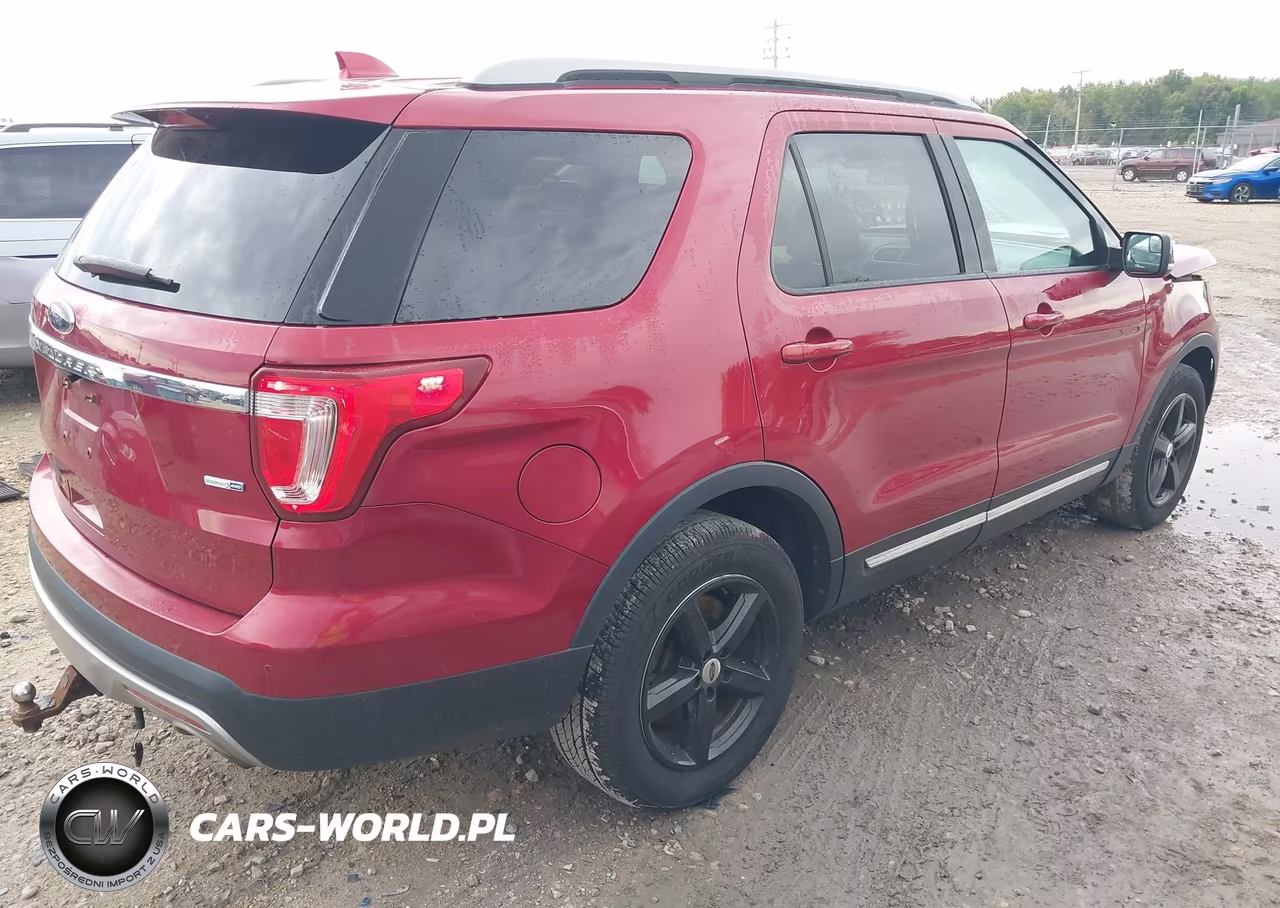 2016 Ford Explorer Xlt VIN:1FM5K8DH8GGC70802 - 4