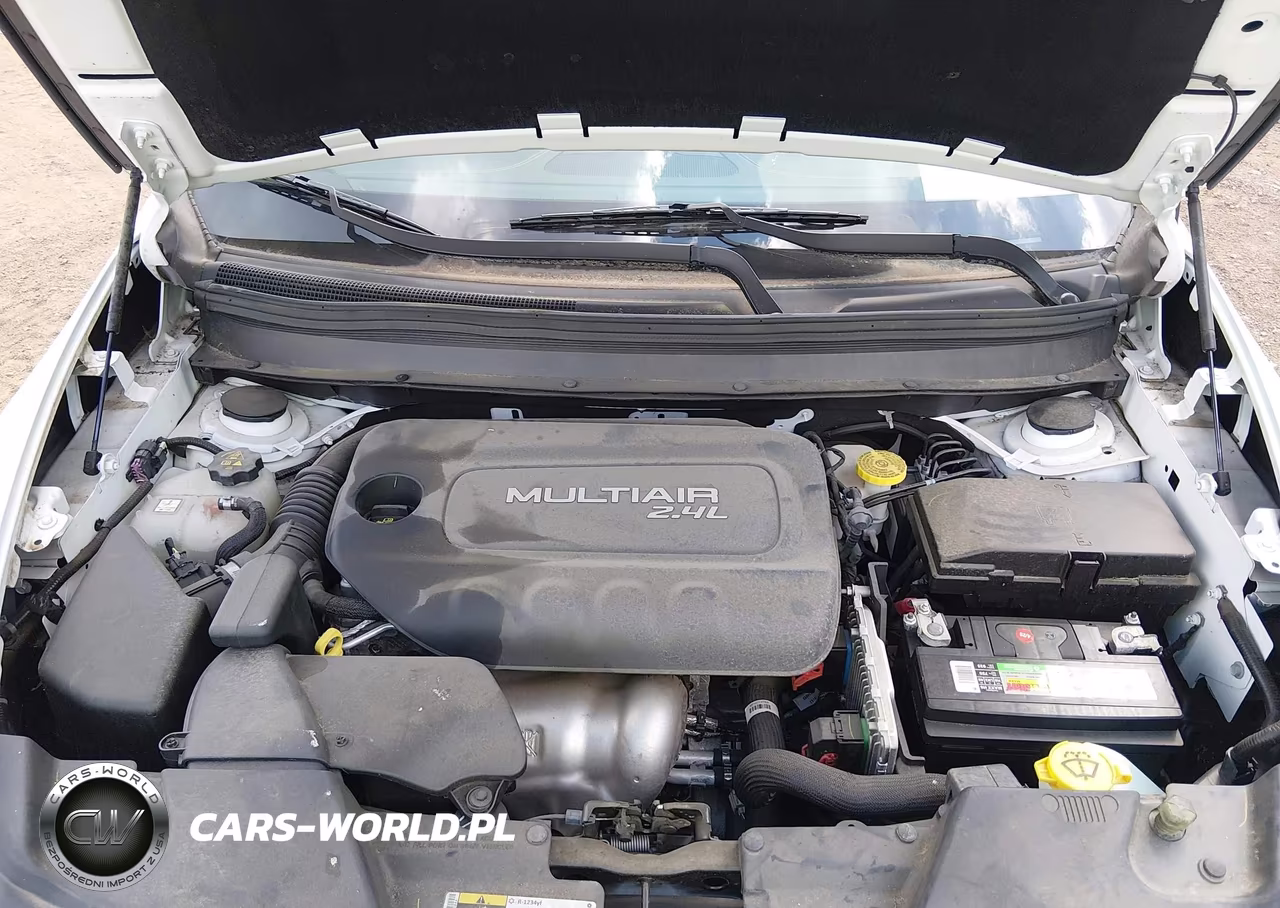 2018 Jeep Cherokee Latitude 4X4 VIN:1C4PJMCBXJD528588 - 10