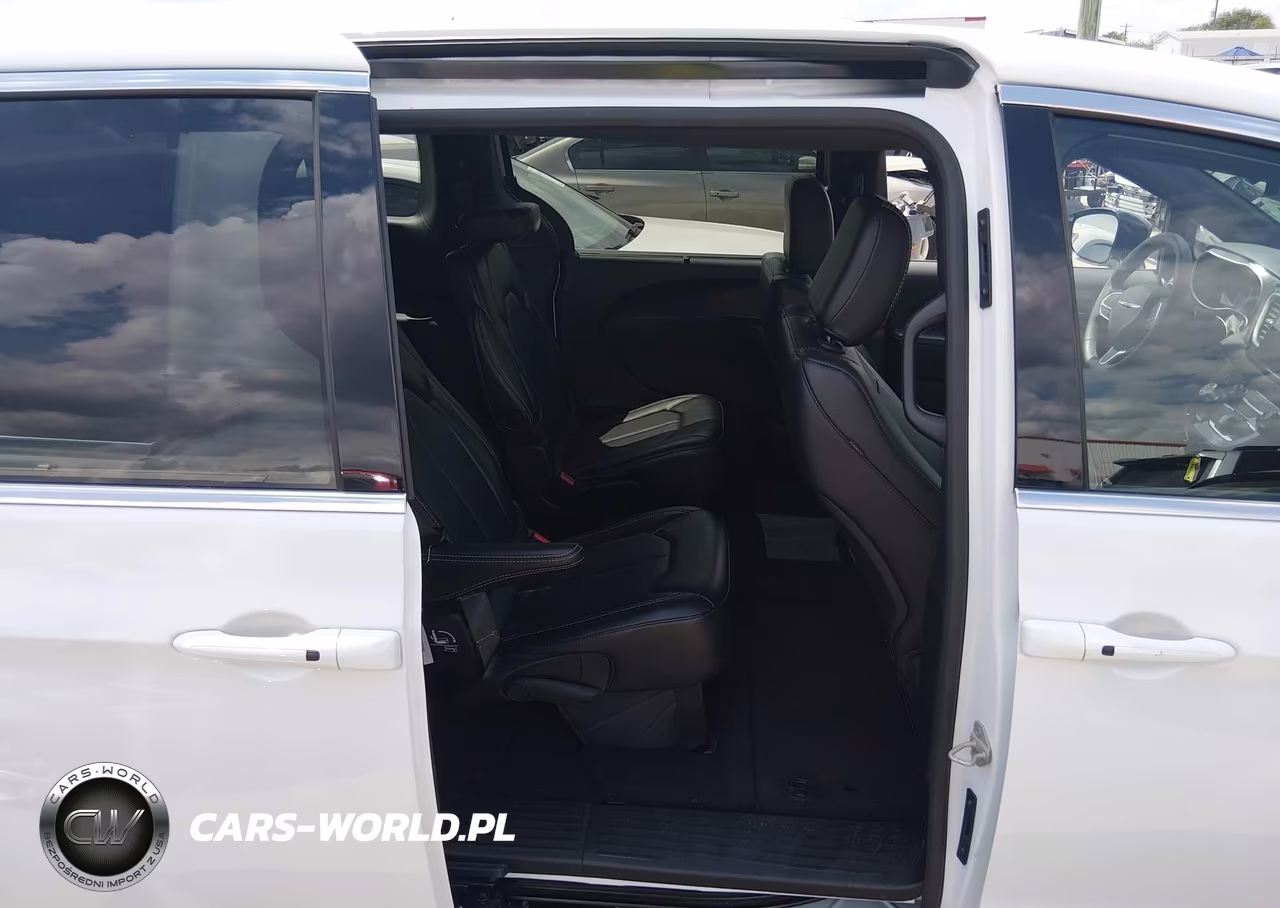 2025 Chrysler Pacifica Select VIN:2C4RC1BG3SR594770 - 8