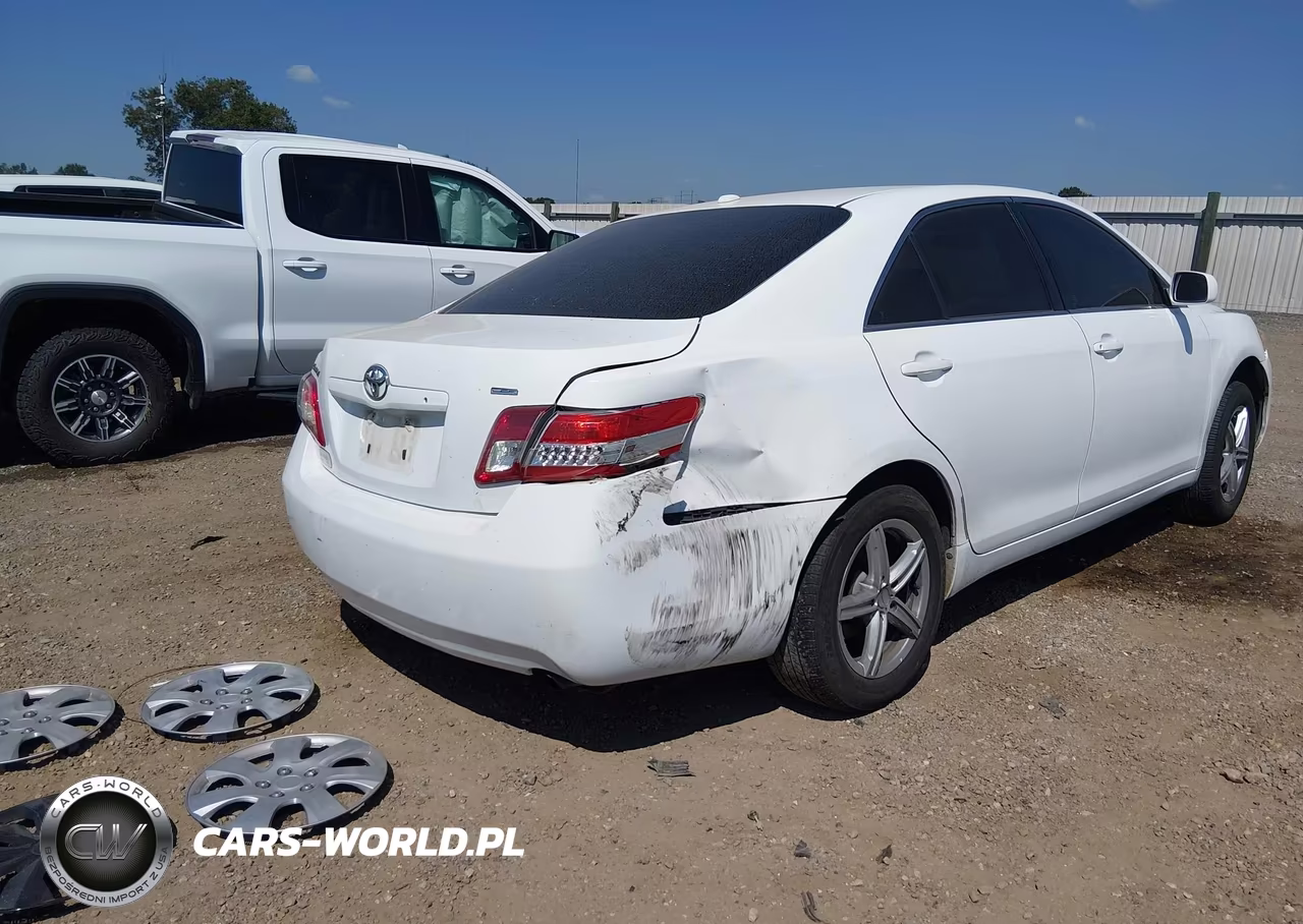 2010 Toyota Camry VIN:4T1BF3EKXAU561184 - 18