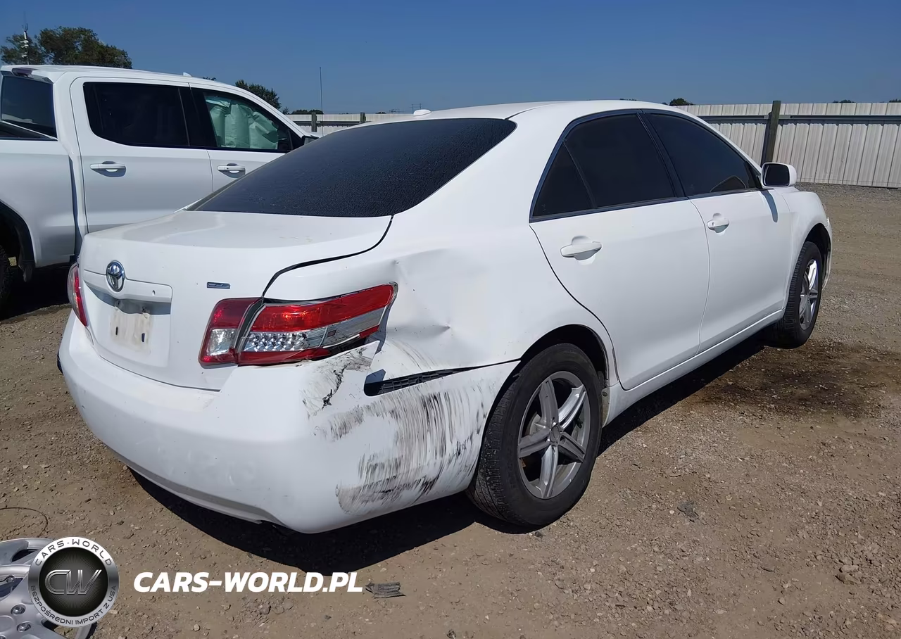 2010 Toyota Camry VIN:4T1BF3EKXAU561184 - 4